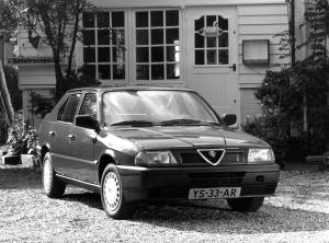 1990 Alfa Romeo 33